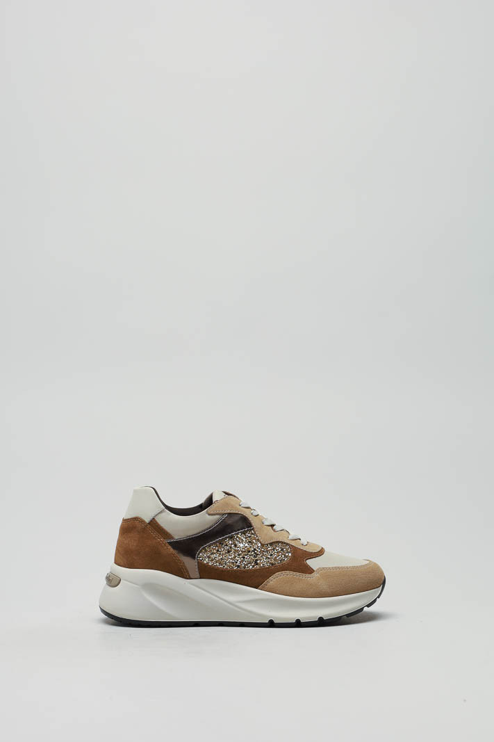 Beige Sneaker