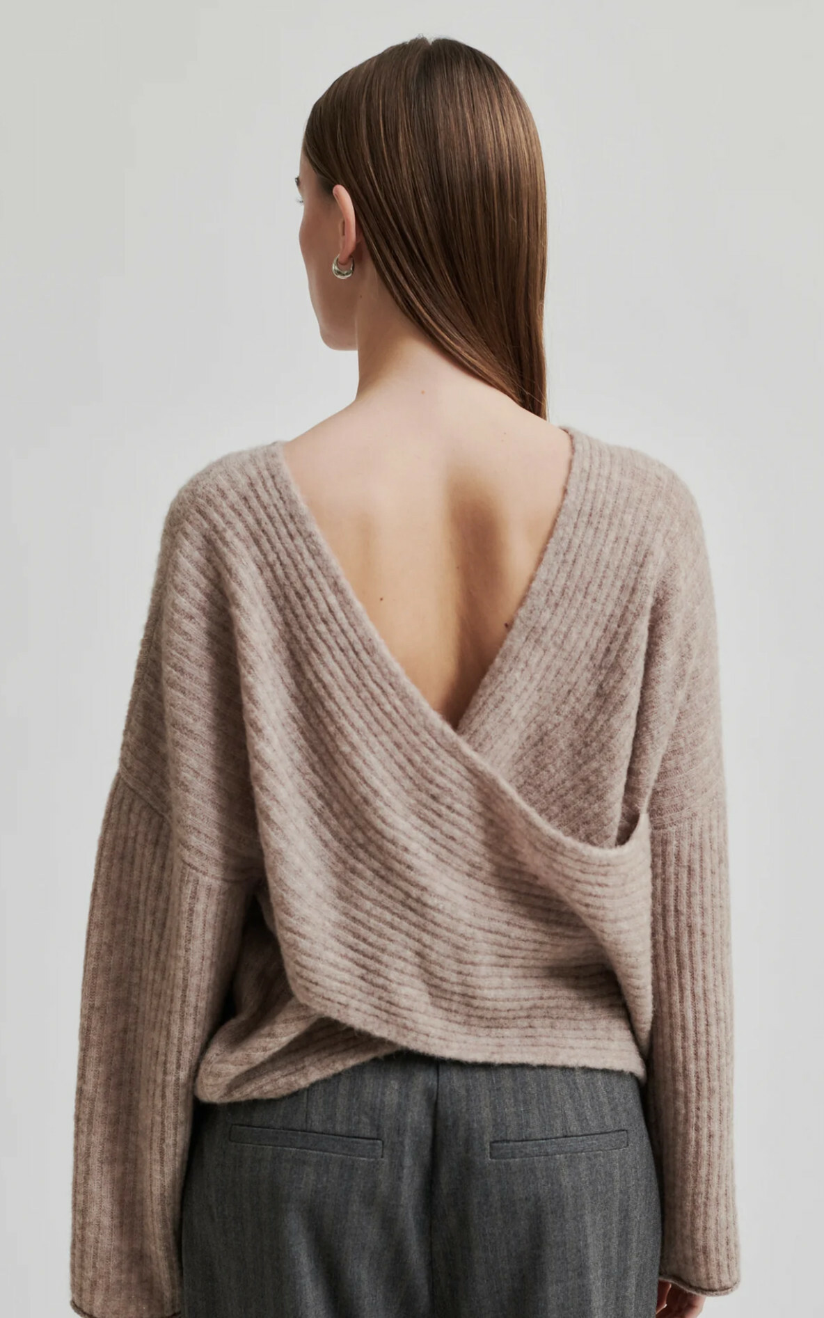 Taupe Sweater/trui image