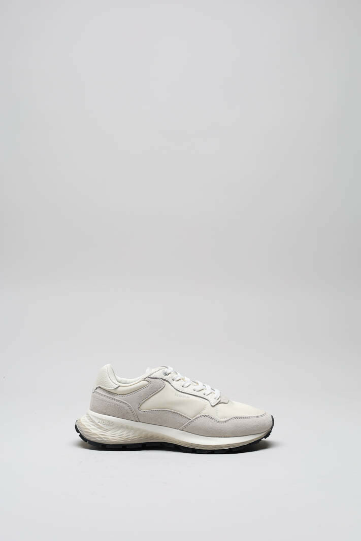 Ecru Sneaker