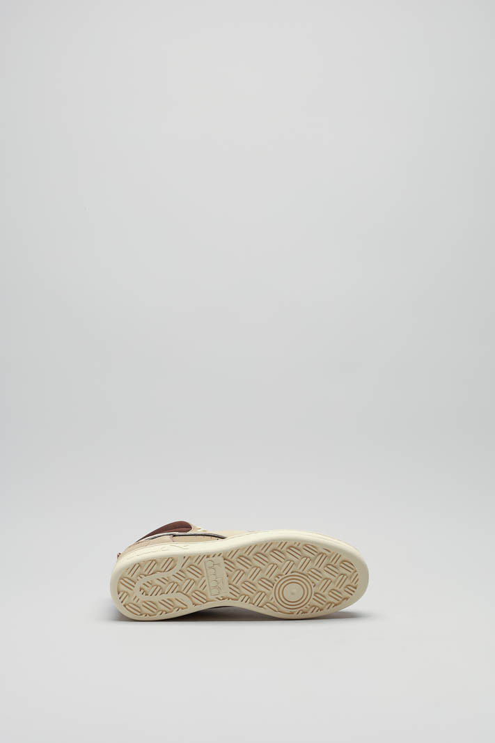 Beige Sneaker image