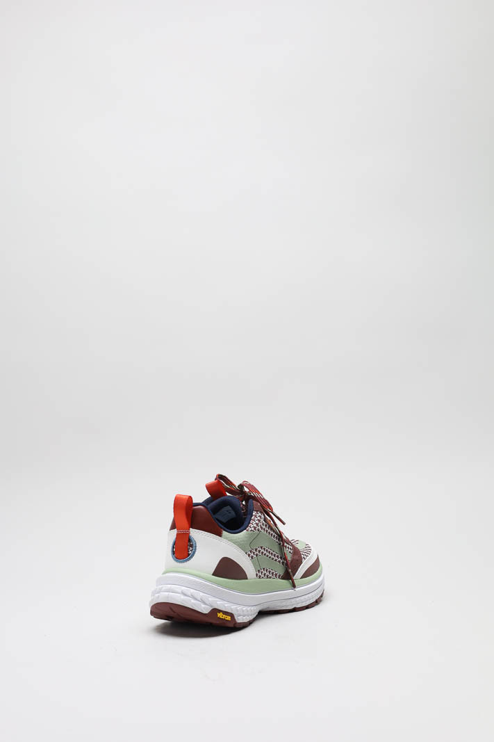 Bordeaux Sneaker image