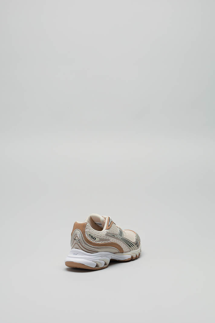 Beige Sneaker image