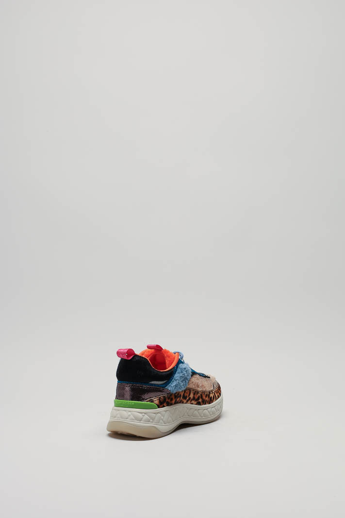 Multi Sneaker image