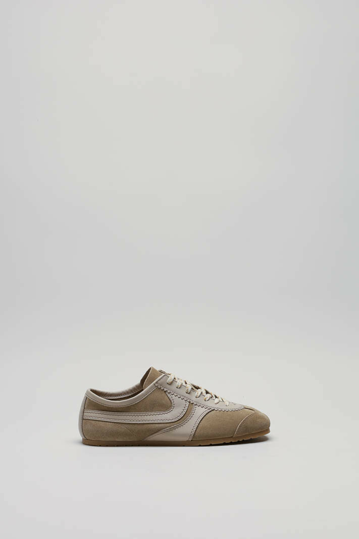 Beige Sneaker