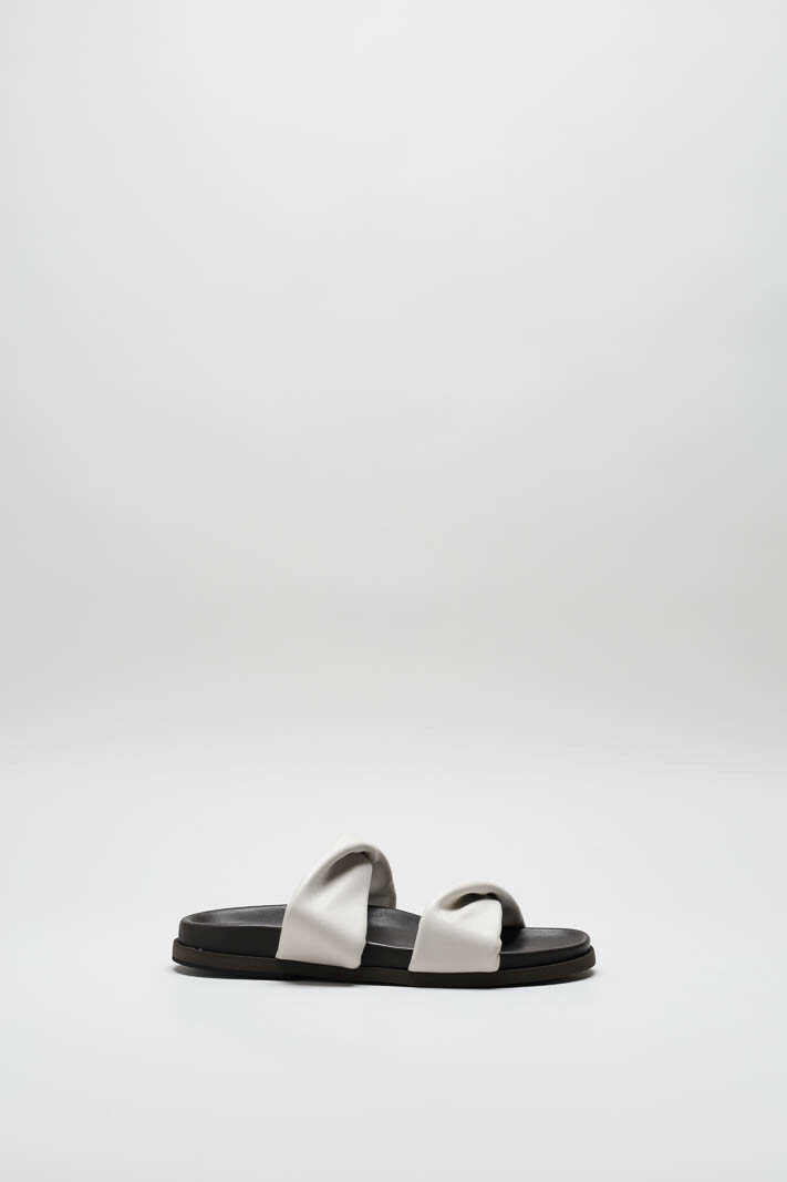 Ecru Slipper