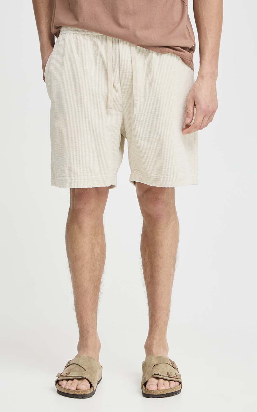 Beige Short/bermuda image