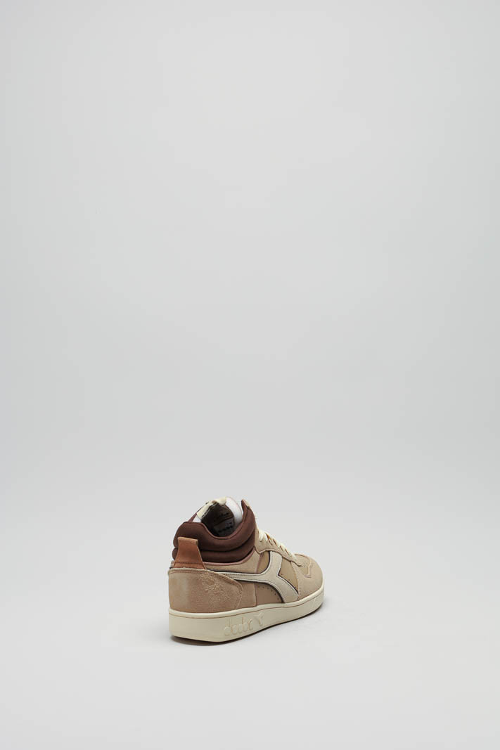 Beige Sneaker image