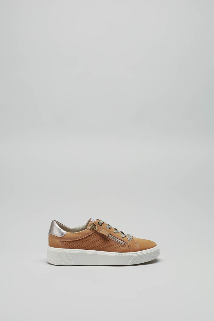 Camel Sneaker