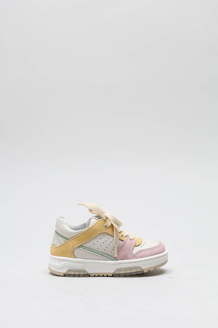 Ecru Sneaker