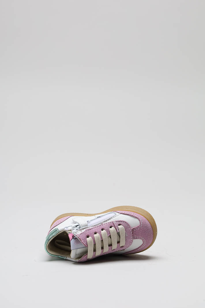 Lila Sneaker image