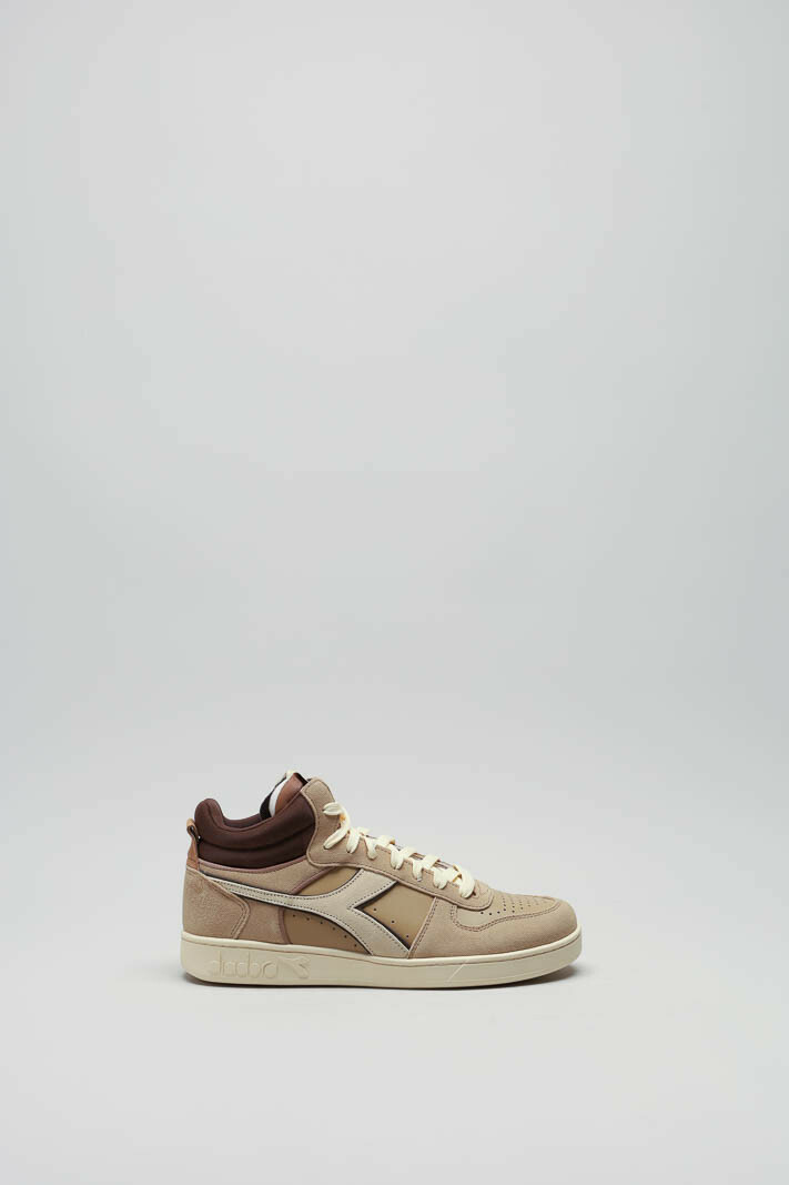 Beige Sneaker